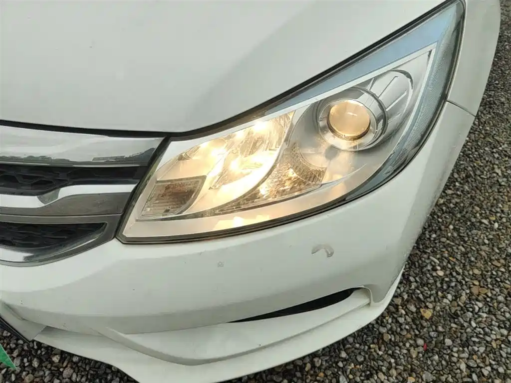 BYD Surui 2015 Facelift 1.5L Manual Luxury фото 24