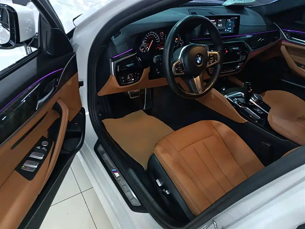 BMW 5 Series 2018 Facelift 530Li Leading M Sport Package фото 16