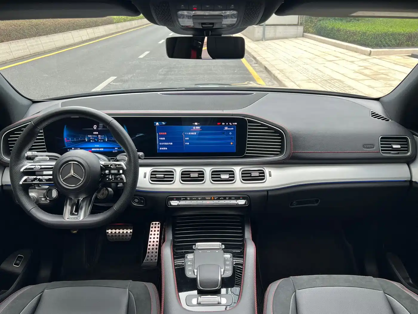 Mercedes-Benz GLE AMG 2024 AMG GLE 53 4MATIC+ фото 11