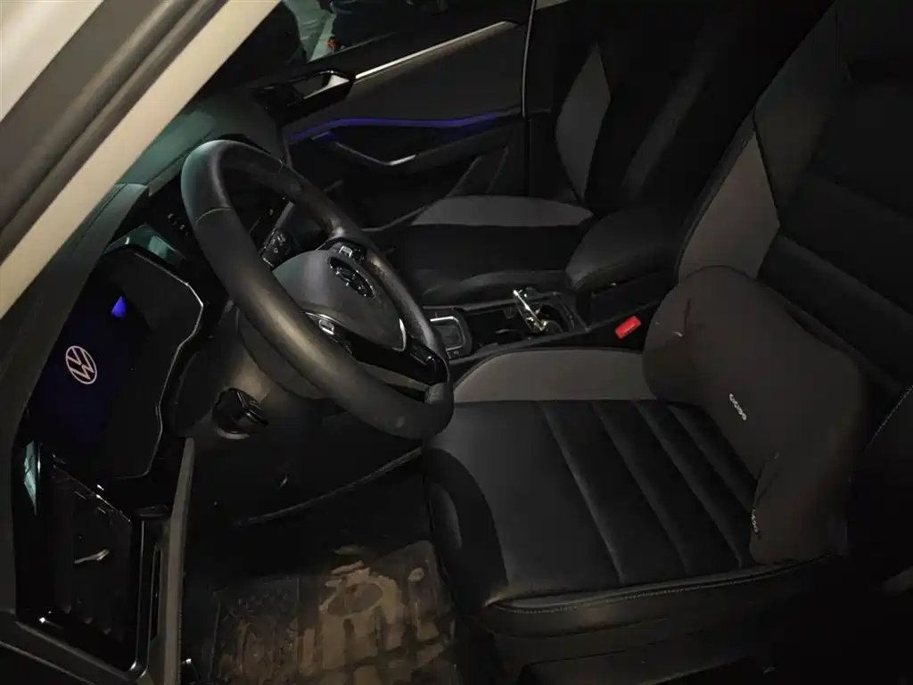 Volkswagen Sagitar 2022 280TSI DSG Surpassing Edition фото 11