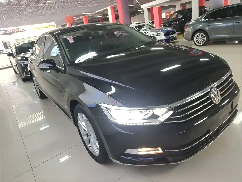 Volkswagen Magotan 2018 Facelift 330TSI DSG Luxury фото 22