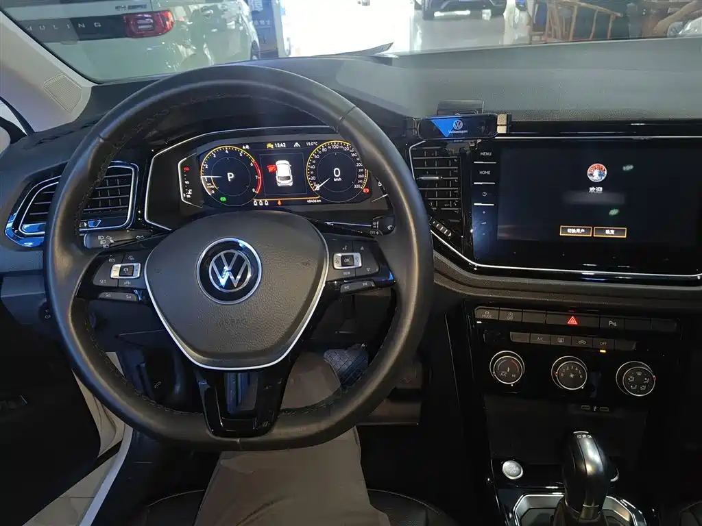 Volkswagen T-ROC 2022 280TSI DSG 2WD Comfort PLUS фото 10