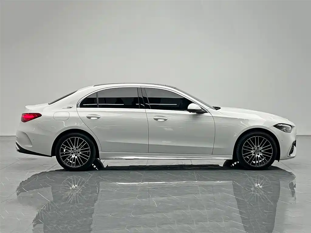 Mercedes-Benz C-Class 2023 Facelift C 260 L Sport Edition фото 7