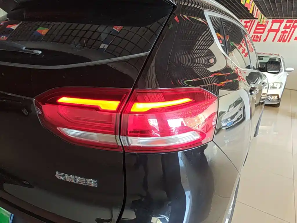 Фото 8 - Haval H6