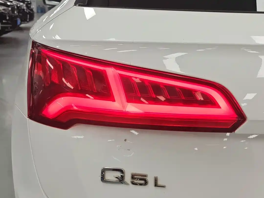 Audi Q5L 2018 40 TFSI Prestige Fashion (China V) фото 16