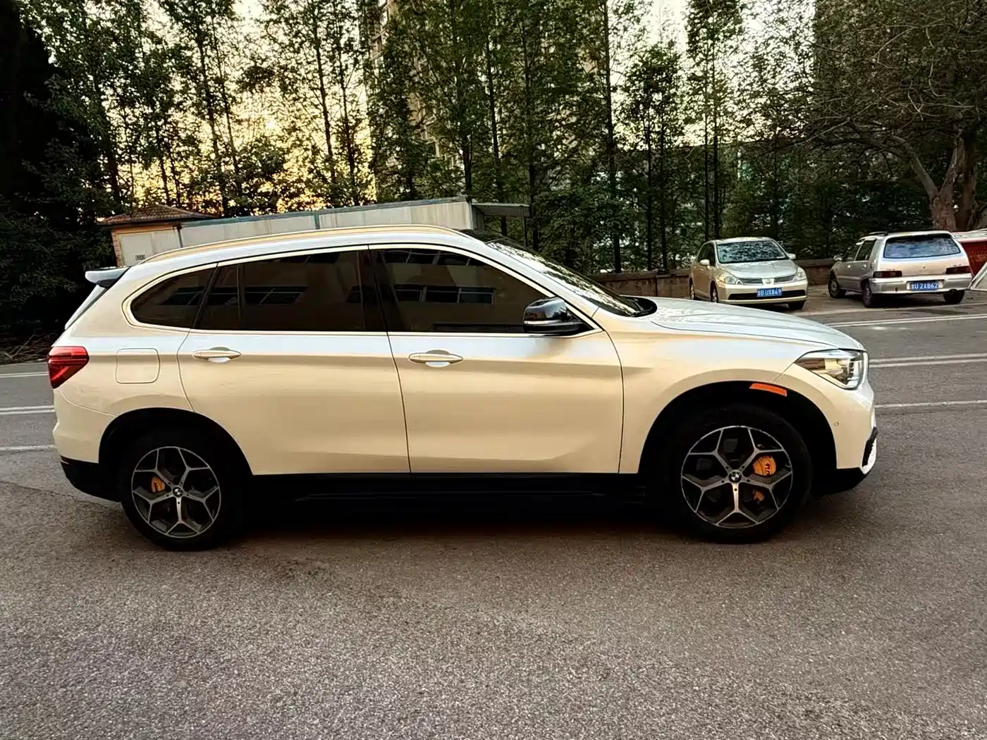BMW X1 2016 xDrive20Li Luxury Model фото 3
