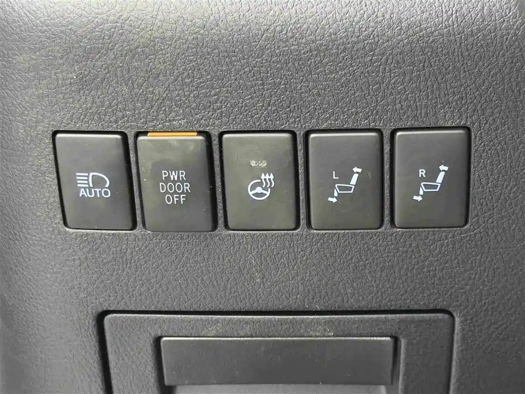 Toyota Vellfire 2022 2021 Crown Hybrid 2.5L HV Premium Edition