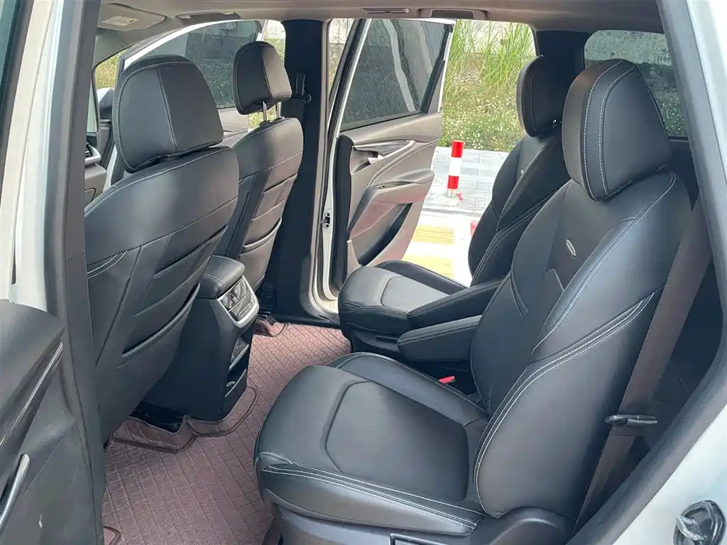 SAIC MAXUS CHASE G50