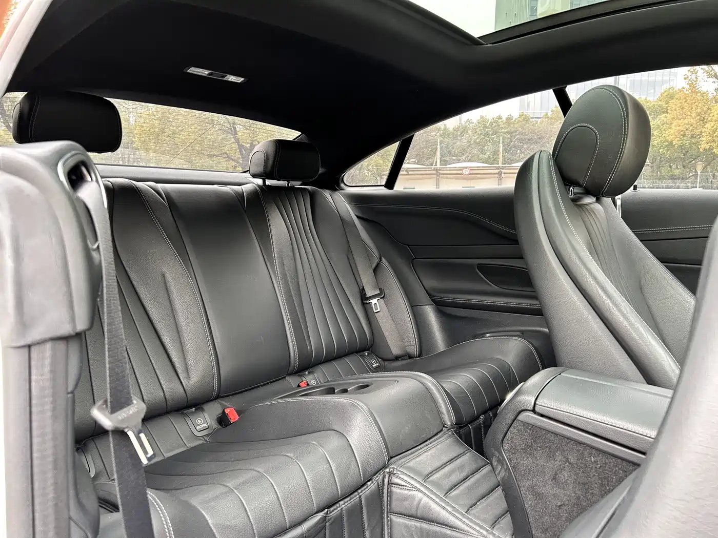 MERCEDES-BENZ E-CLASS (IMPORTED)