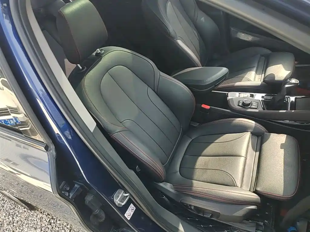 BMW X1 2018 sDrive18Li Premium Model фото 20