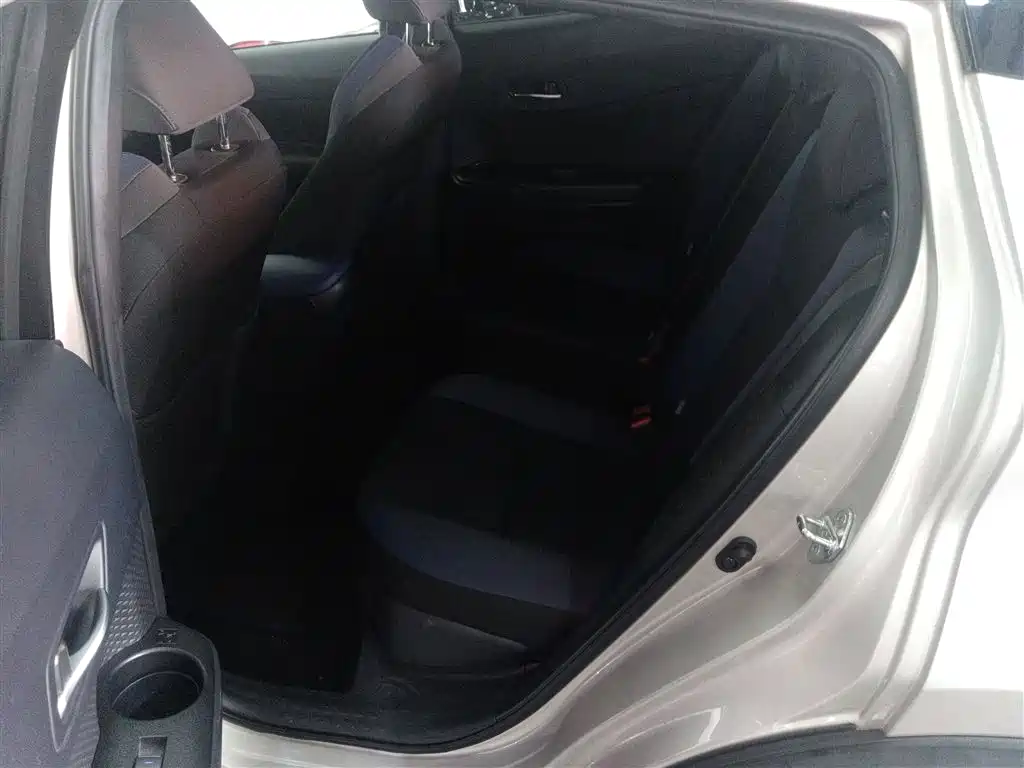 Toyota C-HR 2021 2.0L Comfort Edition фото 13