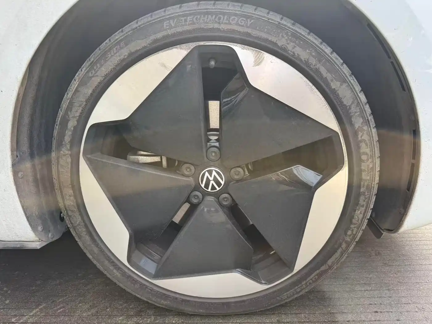 Volkswagen ID.3 2023 Upgraded Pure Intelligence Edition фото 5