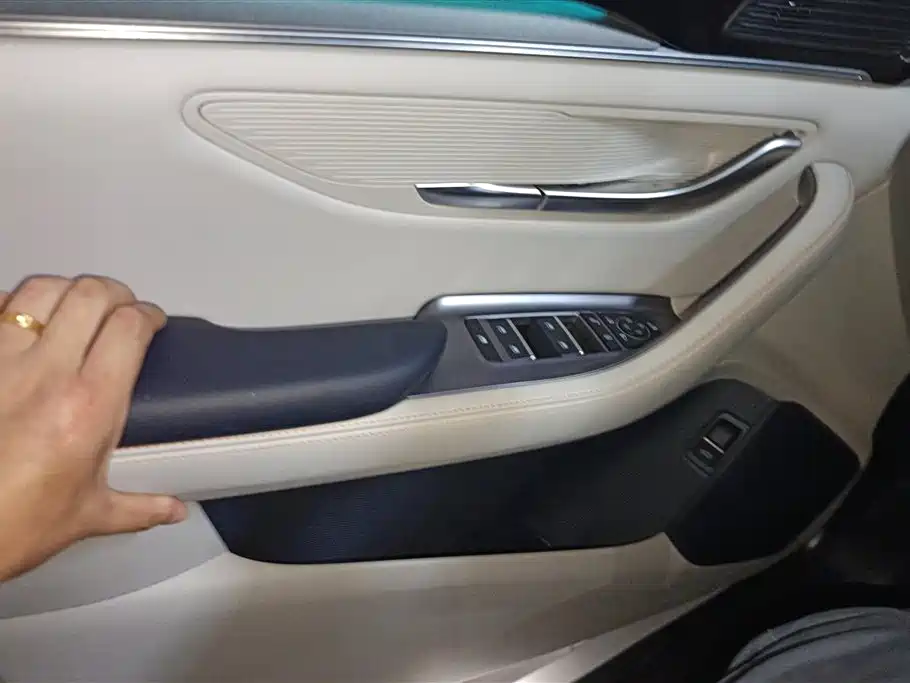 BYD Song PLUS PHEV 2023 Champion Edition DM-i 110KM Flagship PLUS фото 7