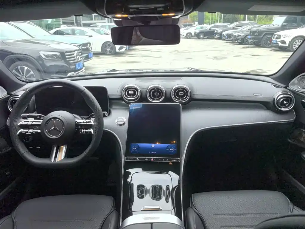 Mercedes-Benz C-Class 2023 C 260 L Night Edition Sport фото 10