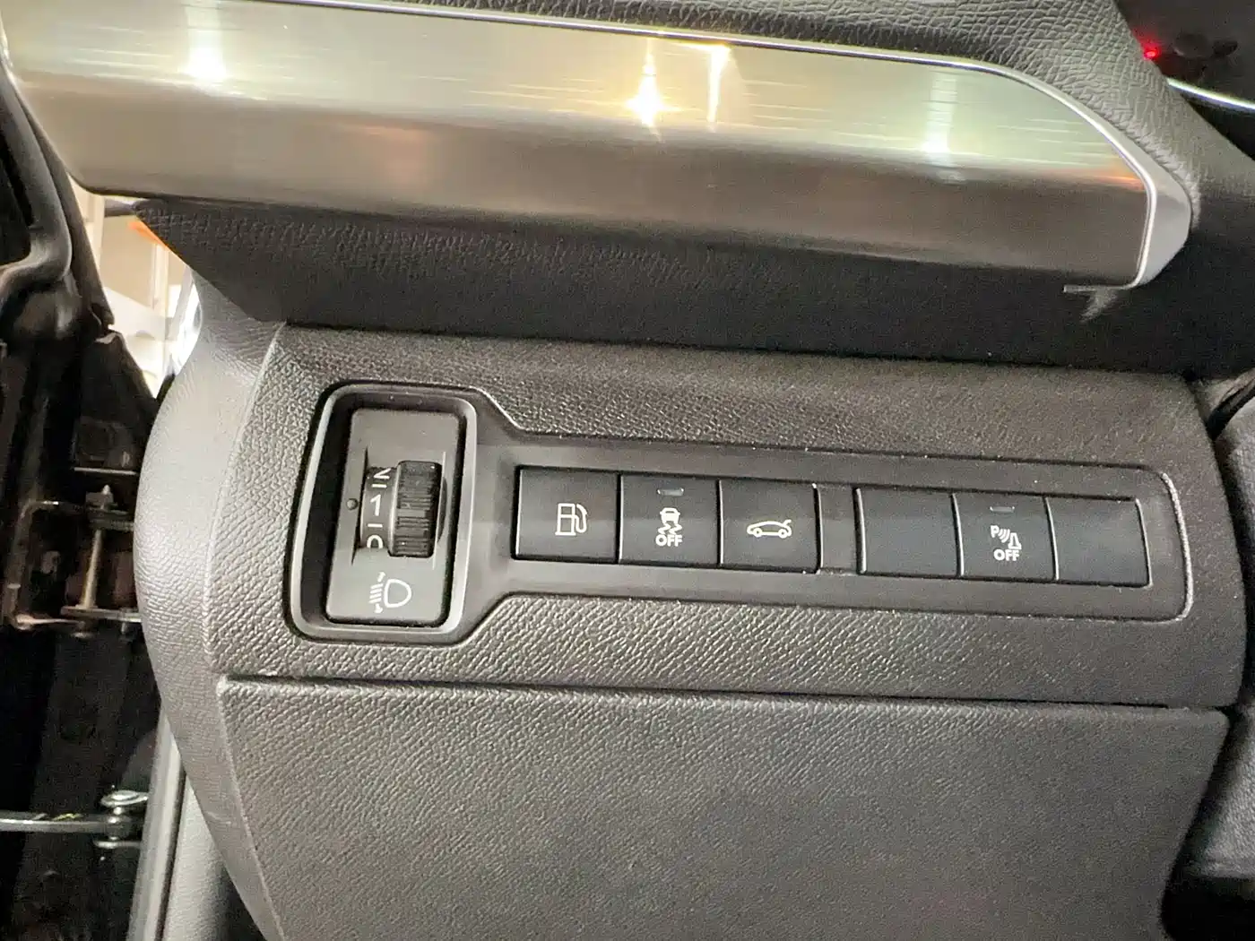 Peugeot 408 2015 Model 1.2T Automatic Luxury Edition фото 14