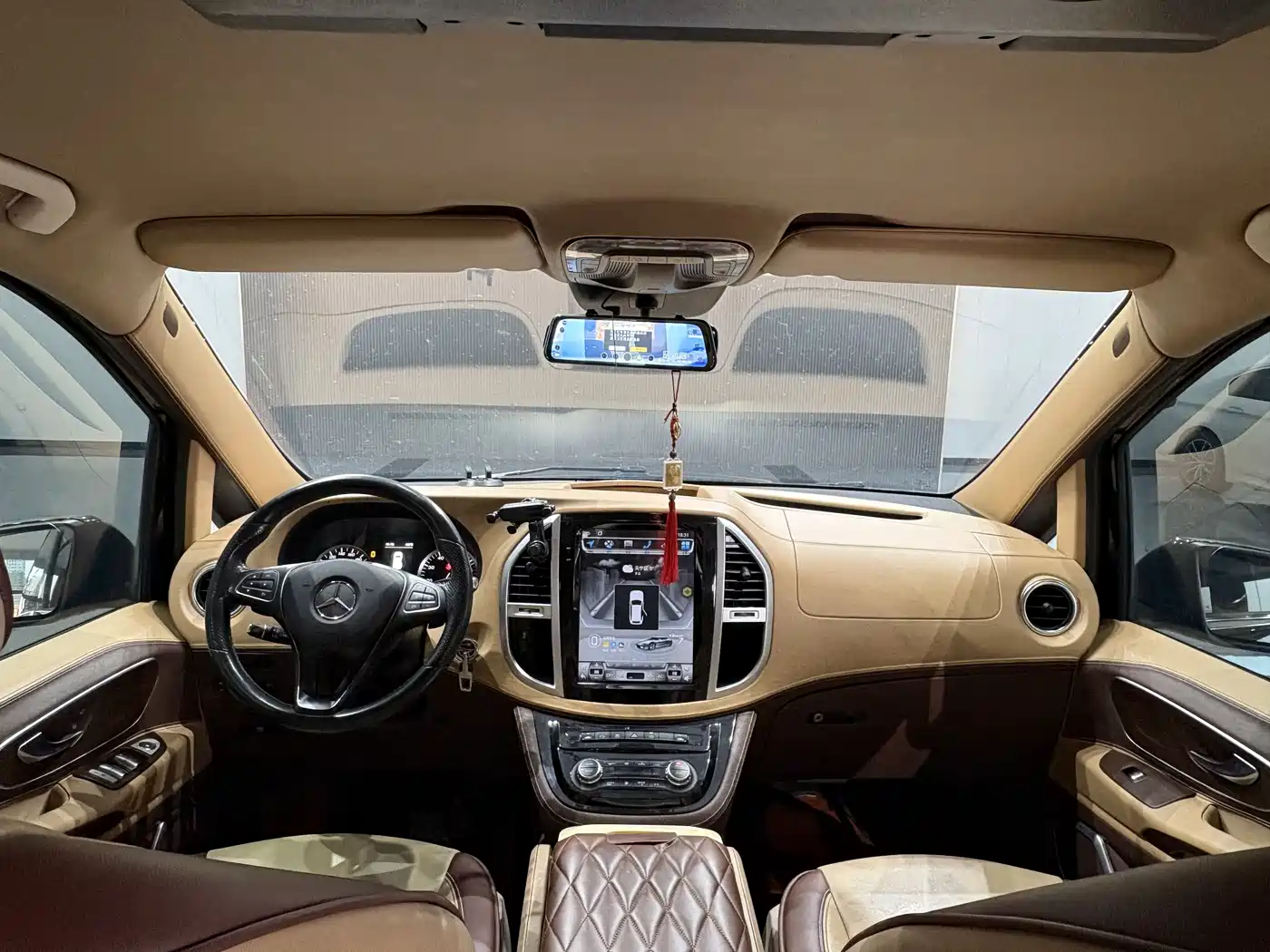 Mercedes-Benz Vito 2018 2.0T Business Edition China VI фото 19