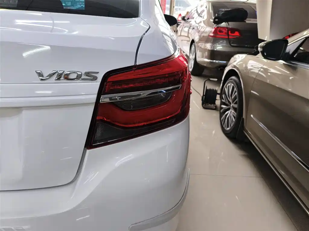 Toyota Vios 2022 1.5L 20th Anniversary Edition фото 8