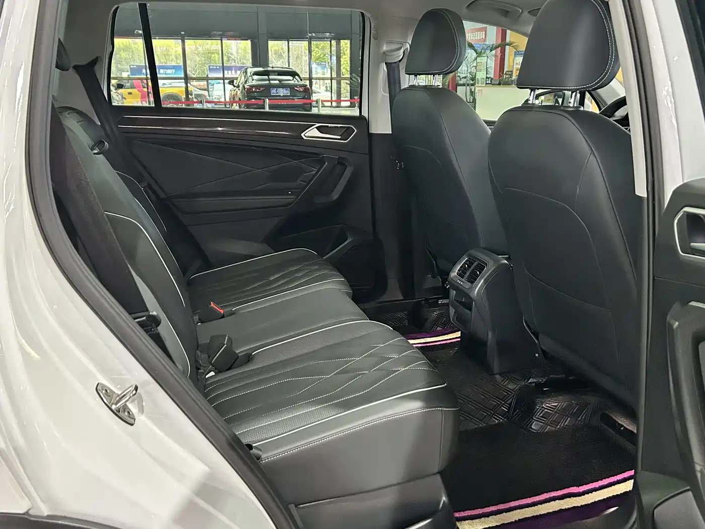 Volkswagen Tiguan L 2023 300TSI Automatic 2WD Smart Enjoyment Edition фото 11