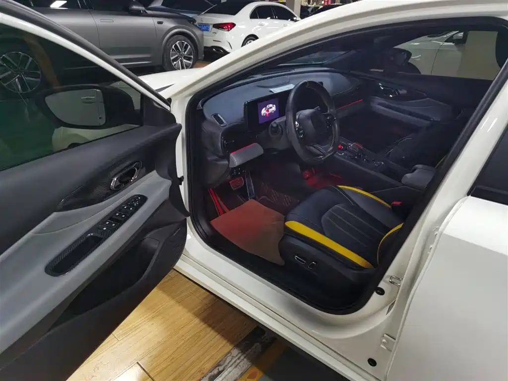 GAC Trumpchi Trumpchi Emkoo 2021 270T DCT J15 Edition фото 12