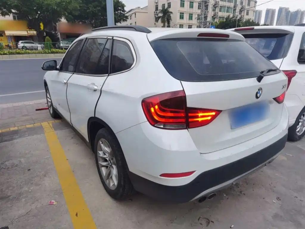 BMW X1 2015 Model sDrive18i Fashion Advanced Edition фото 5
