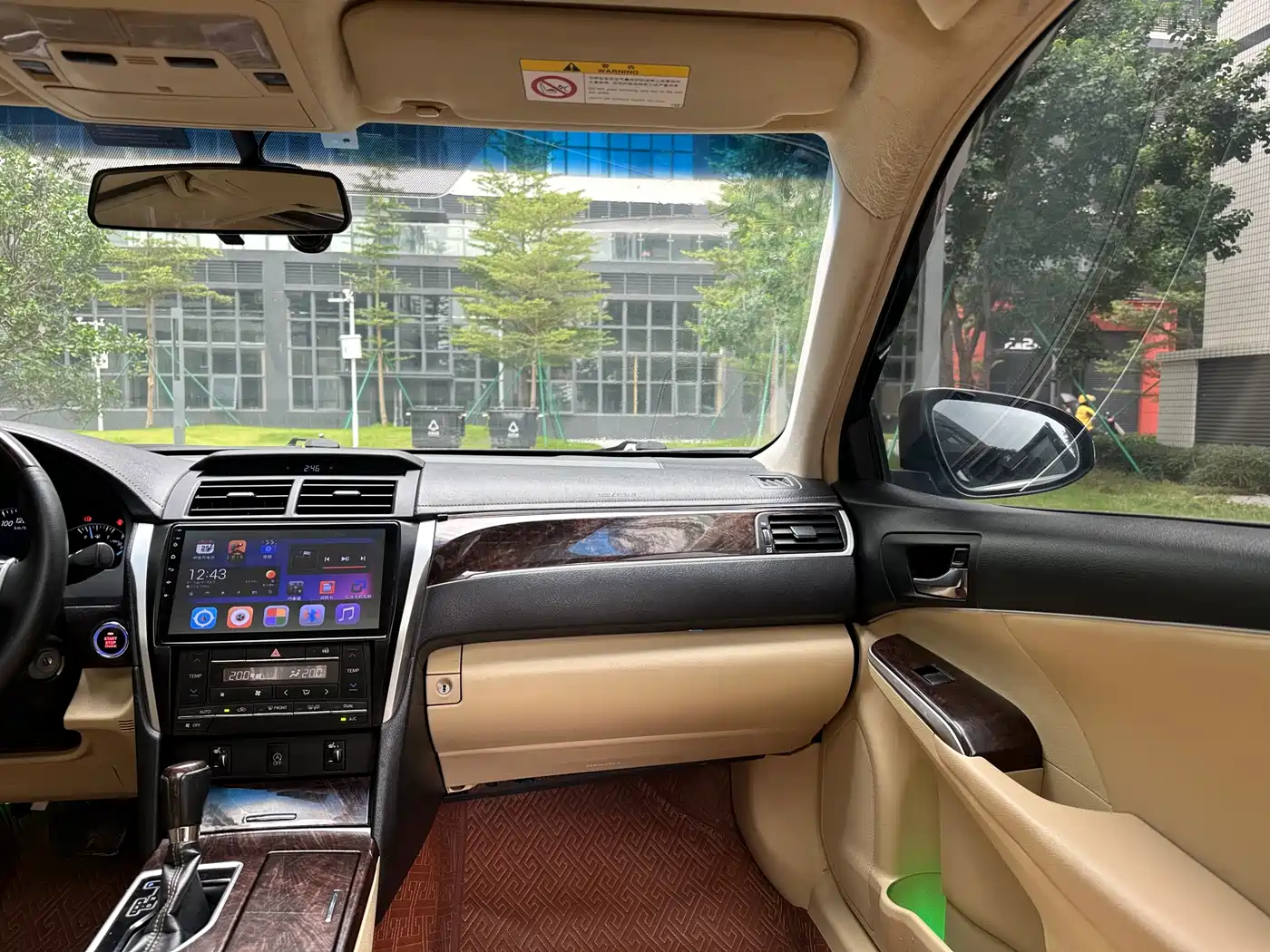 Toyota Camry 2016 2.0G 10th Anniversary Luxury Edition фото 17