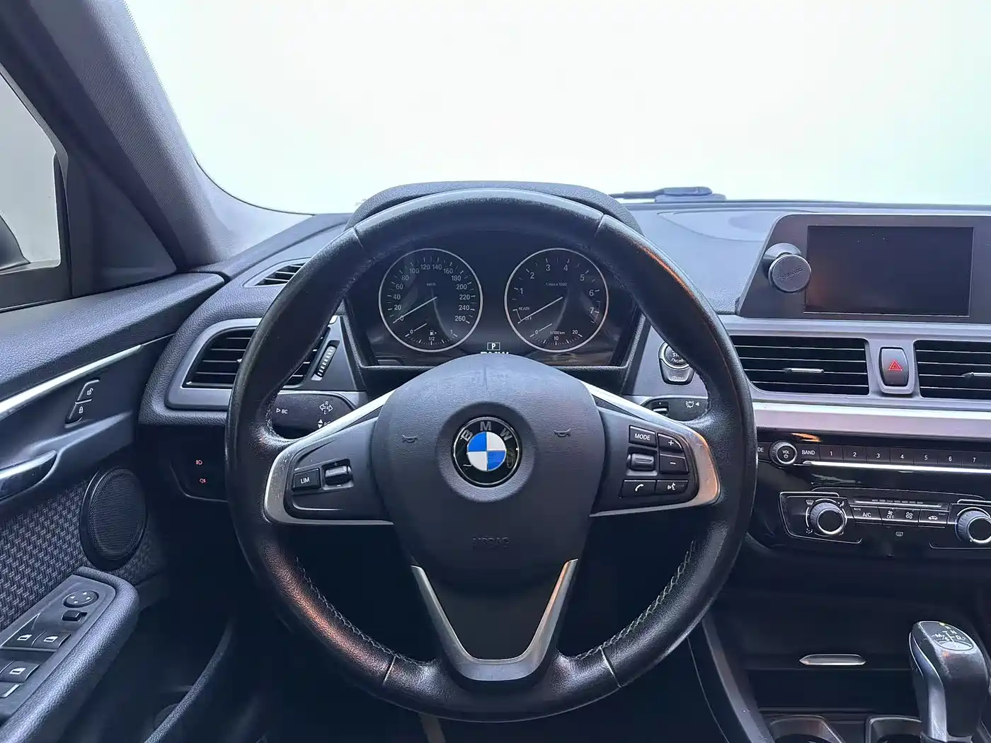 BMW 1 Series 2017 118i Fashion фото 9