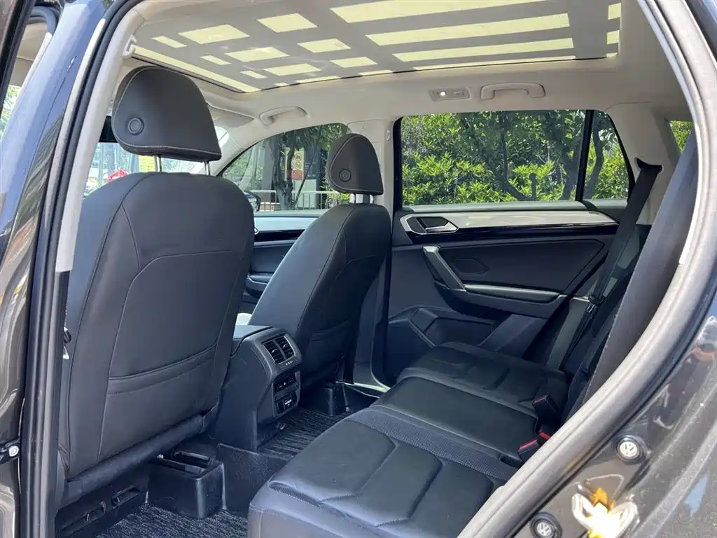 Volkswagen Tayron 2019 330TSI 2WD Luxury China VI фото 7