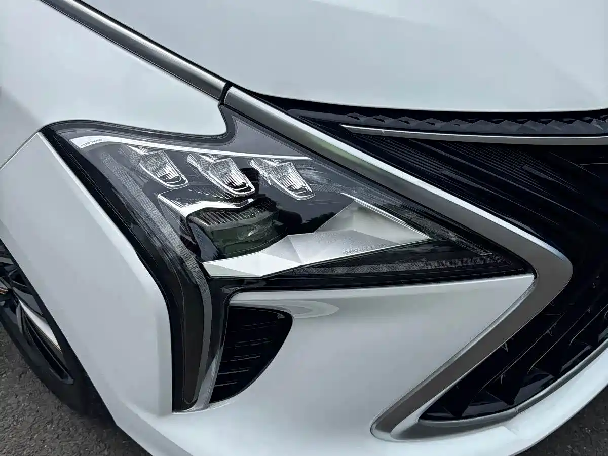 Dongfeng Fengxing Fengxing Yacht 2023 2022 1.5T DCT Wave Chaser Edition
