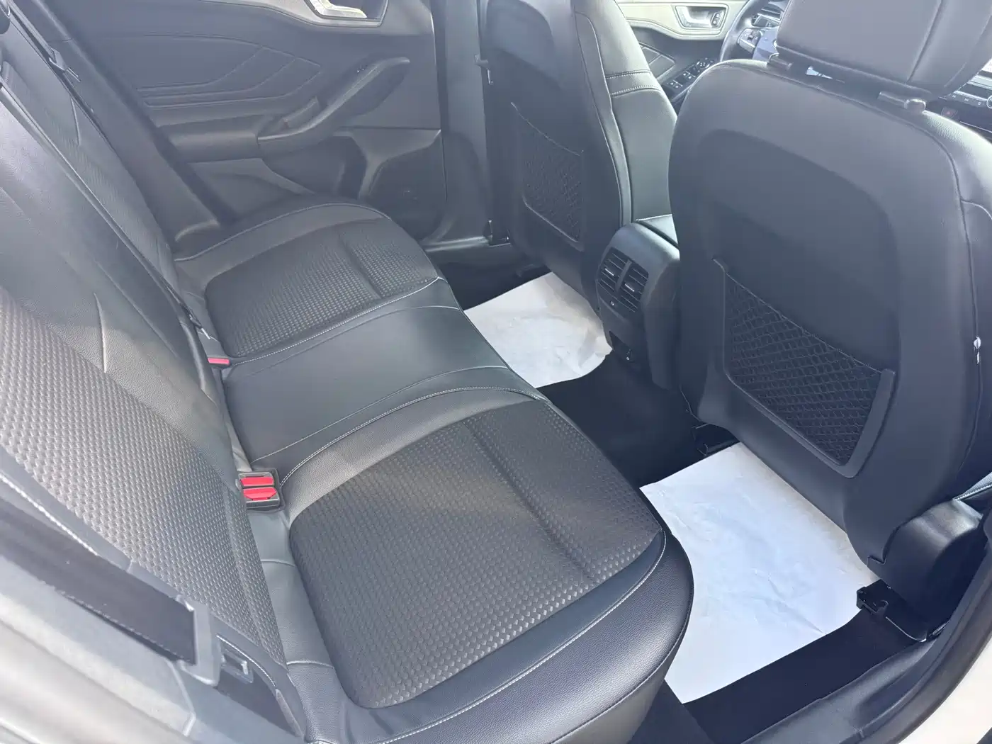 Ford Focus 2019 2020 Sedan EcoBoost 180 Automatic Sharp Trend Type