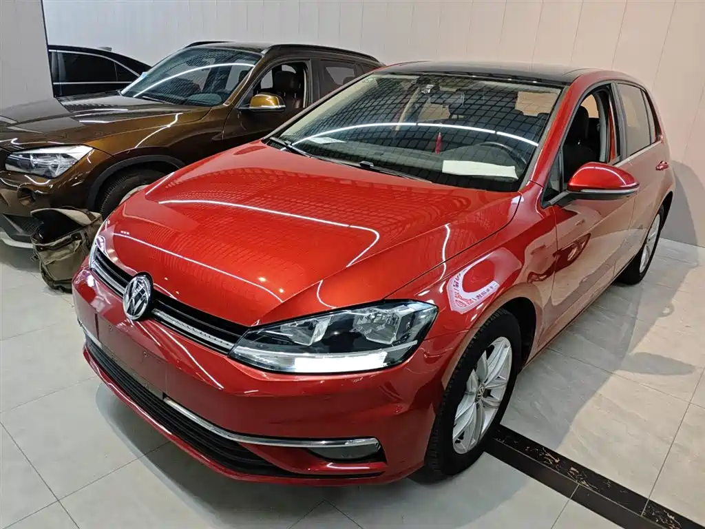 Volkswagen Golf 2018 230TSI Automatic Comfort фото 2