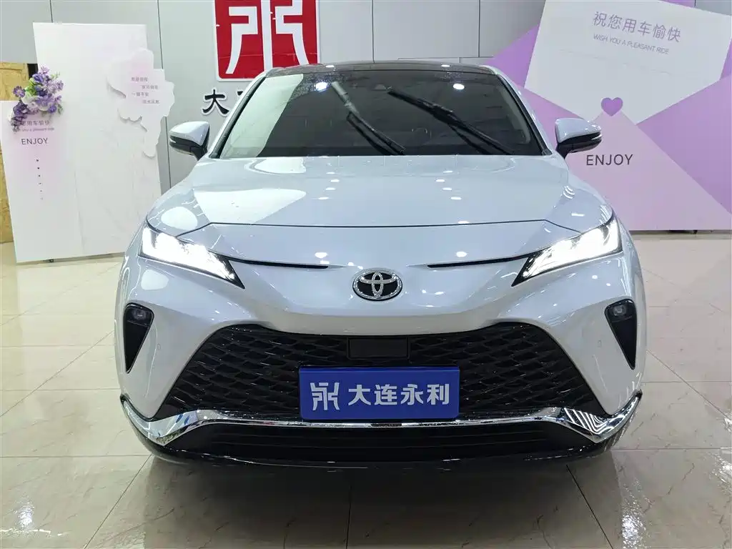 Toyota Venza 2022 2.0L CVT 2WD Premium фото 2