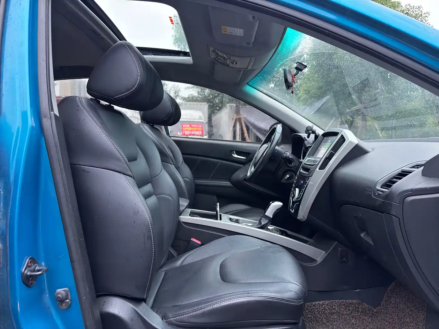 Luxgen U6 SUV 2015 2015 1.8T Fashion Edition