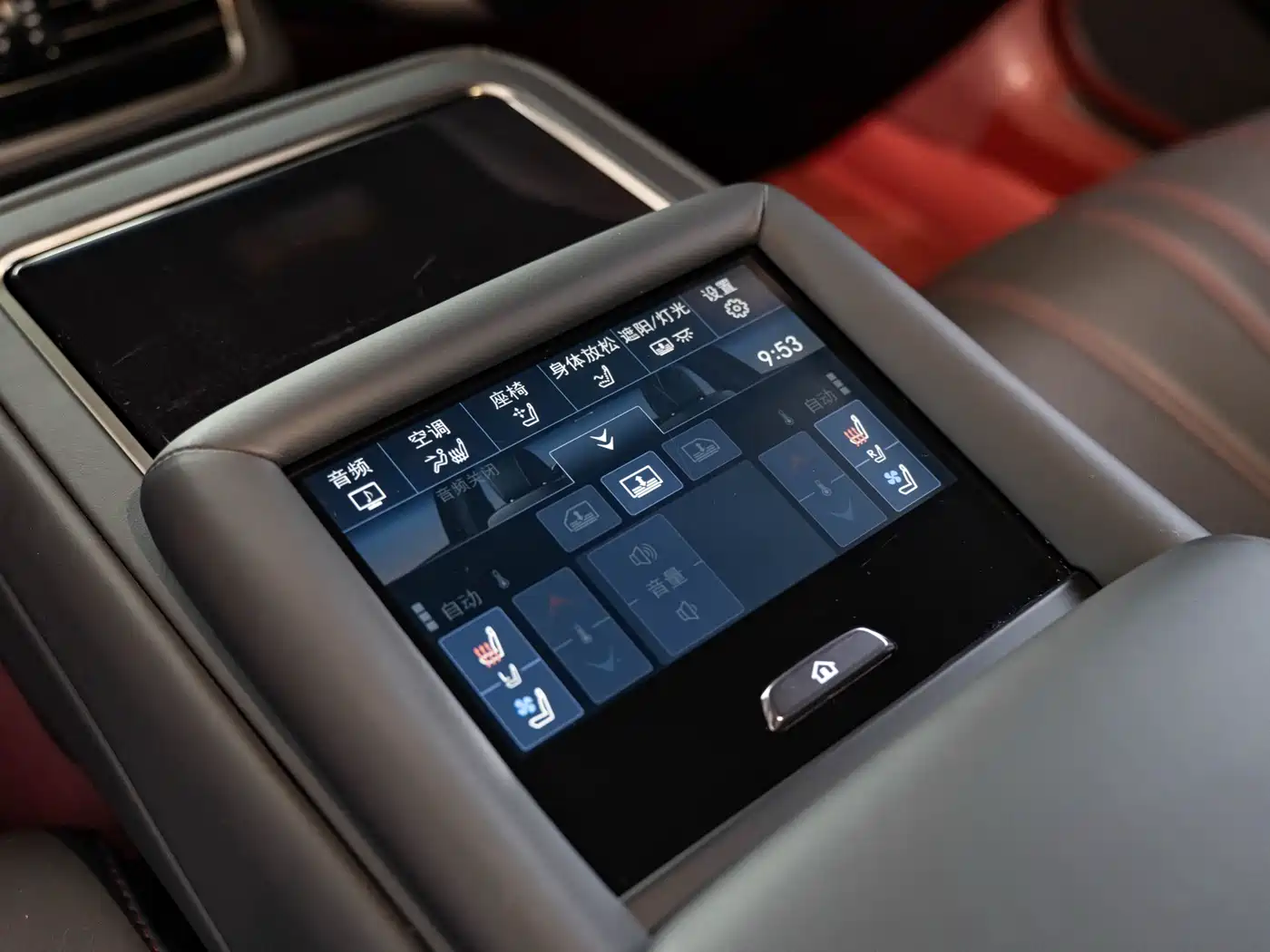 Lexus LS 2021 500h Executive Edition фото 18