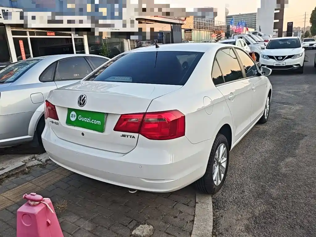 Фото 7 - Volkswagen Jetta