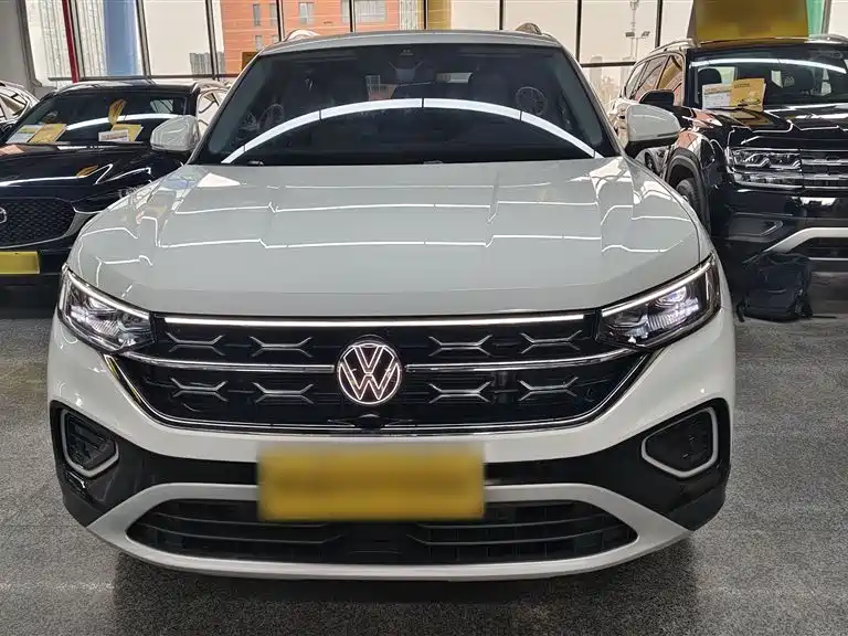 Volkswagen Tayron 2023 330TSI 2WD Luxury Plus Advanced Edition фото 3