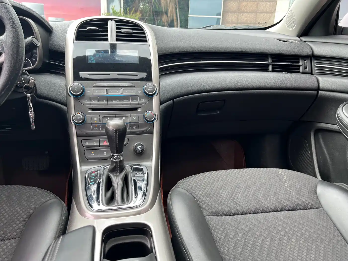 Chevrolet Malibu 2014 1.6T Automatic Comfort фото 16