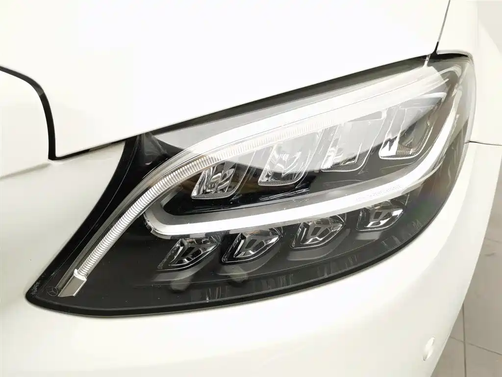Mercedes-Benz C-Class 2019 Facelift C 260 L Sport фото 7