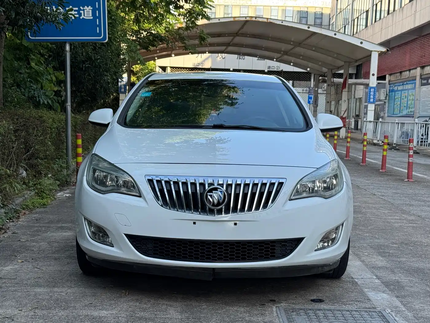 Buick Excelle 2014 XT 1.6L Automatic Fashion фото 2