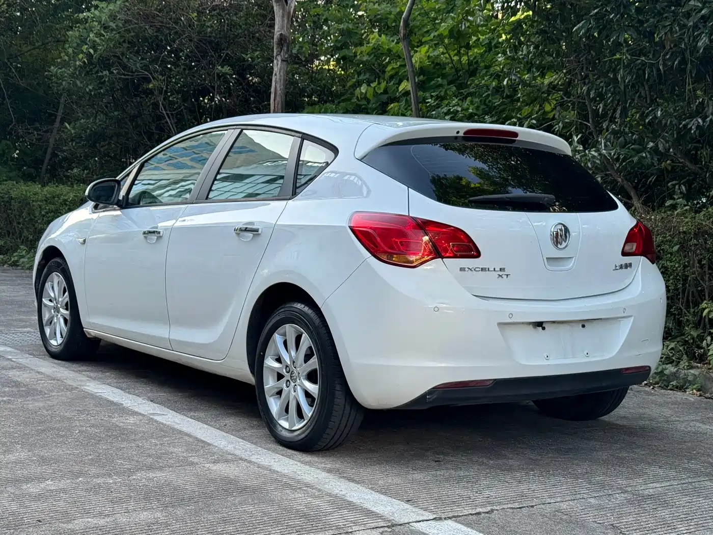 Buick Excelle 2014 XT 1.6L Automatic Fashion фото 4