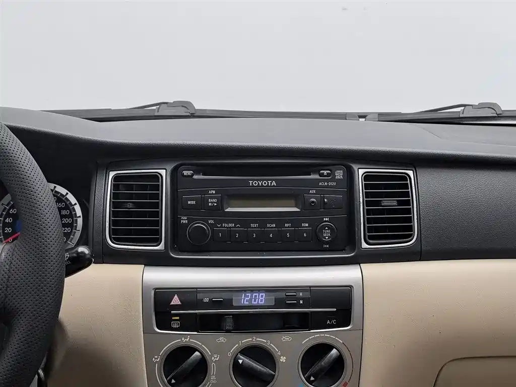 Toyota Corolla 2013 1.6L Automatic Excellence Edition фото 12