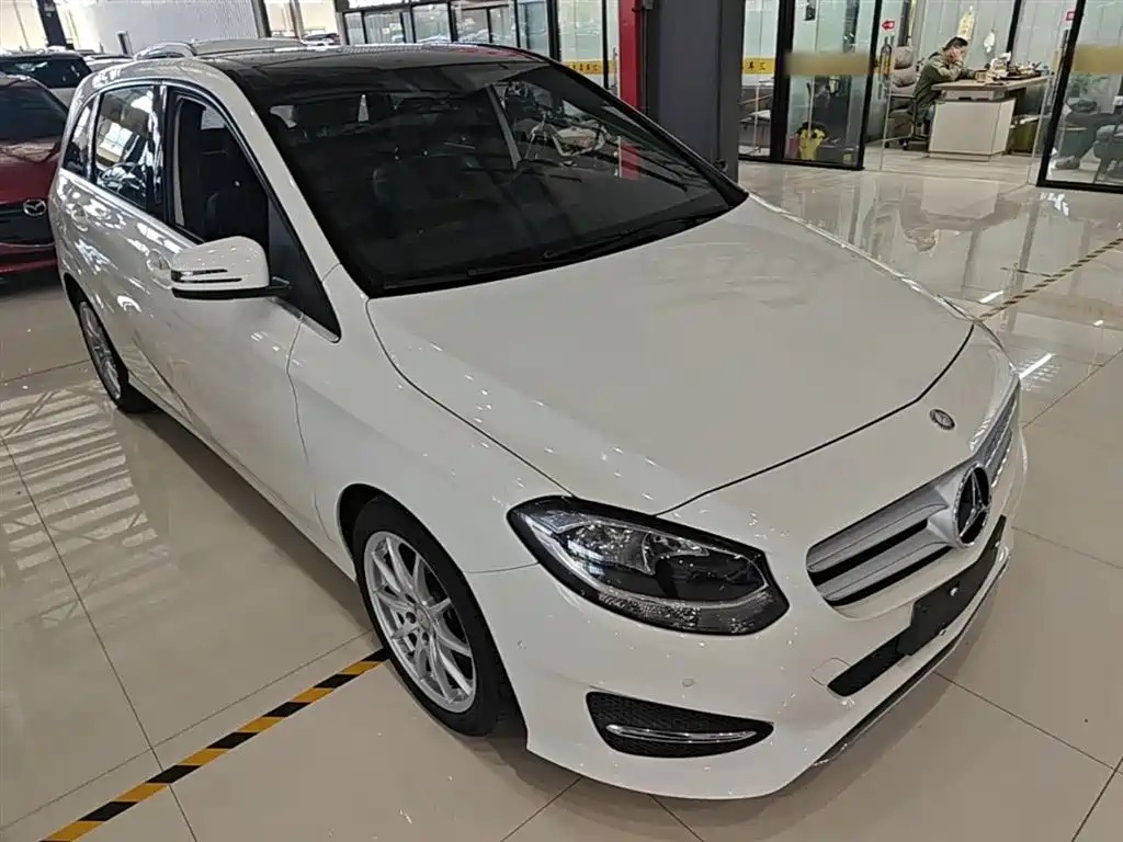 Mercedes-Benz B-Class 2015 B 200 Dynamic фото 4