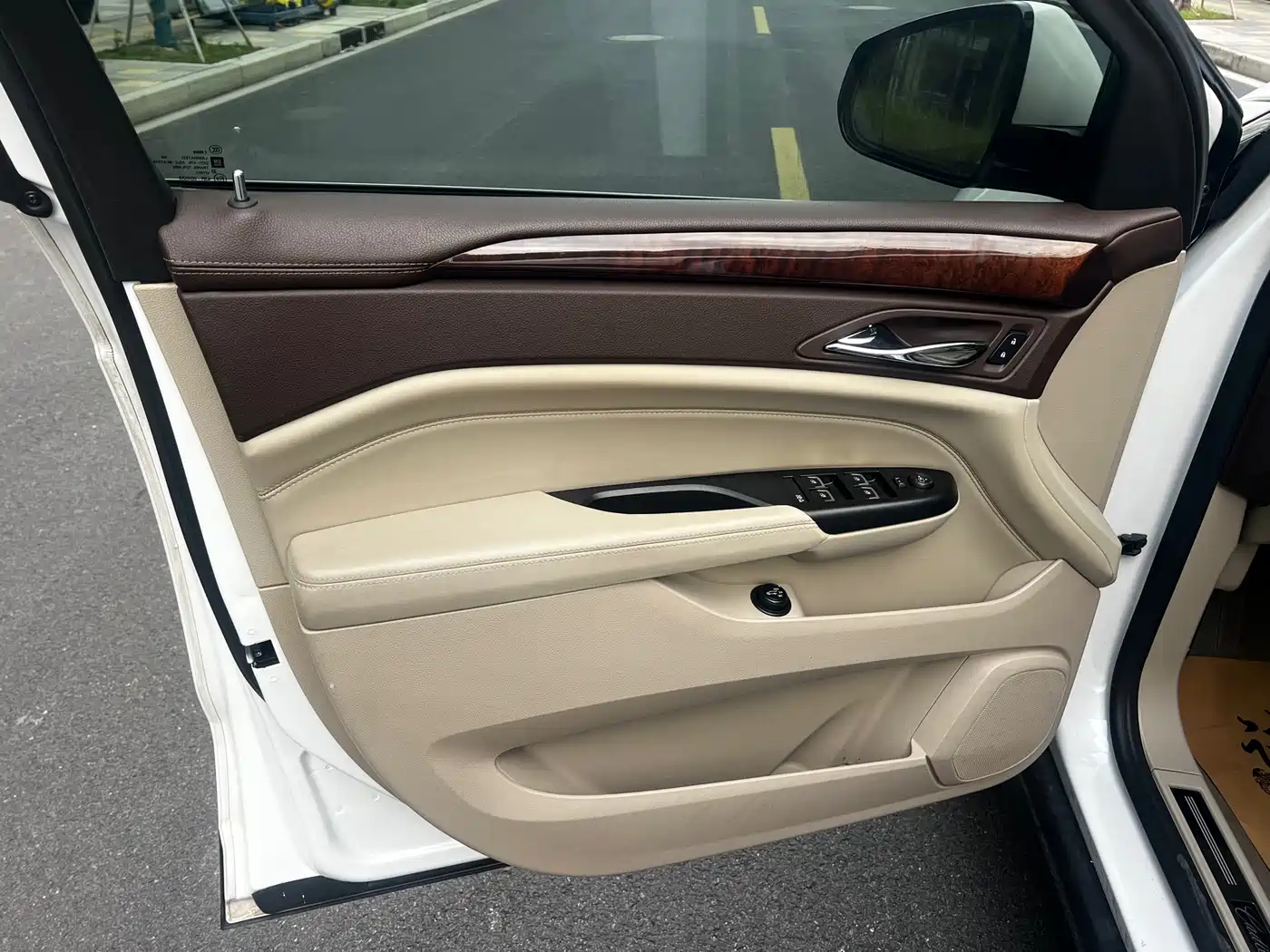 Cadillac SRX 2014 3.0L Elite Model фото 7