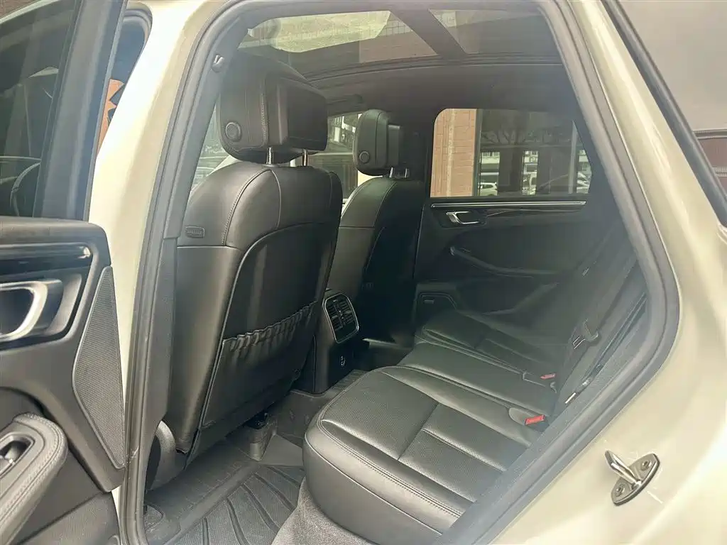 Porsche Macan 2021 Macan S 3.0T фото 6