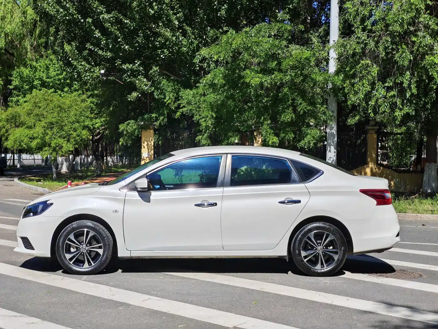 Nissan SYLPHY, миниатюра 5