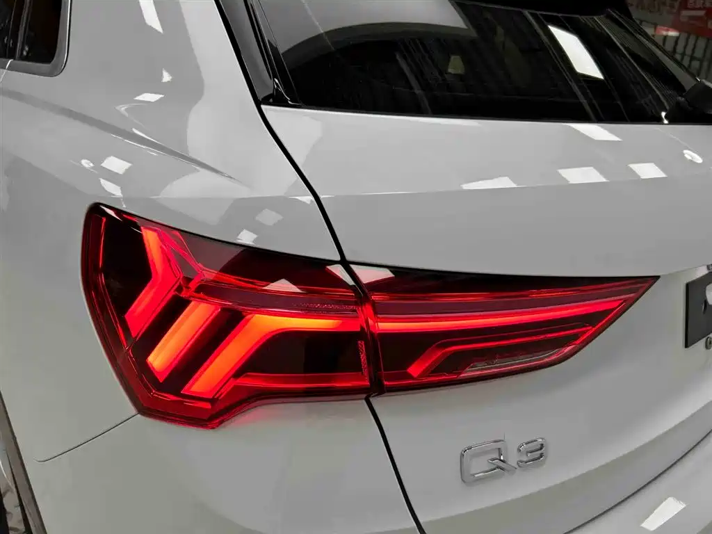 Audi Q3 2023 35 TFSI Fashion Elegance (1.4T) фото 19