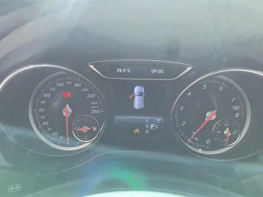 Mercedes-Benz GLA 2017 GLA 200 Dynamic фото 14