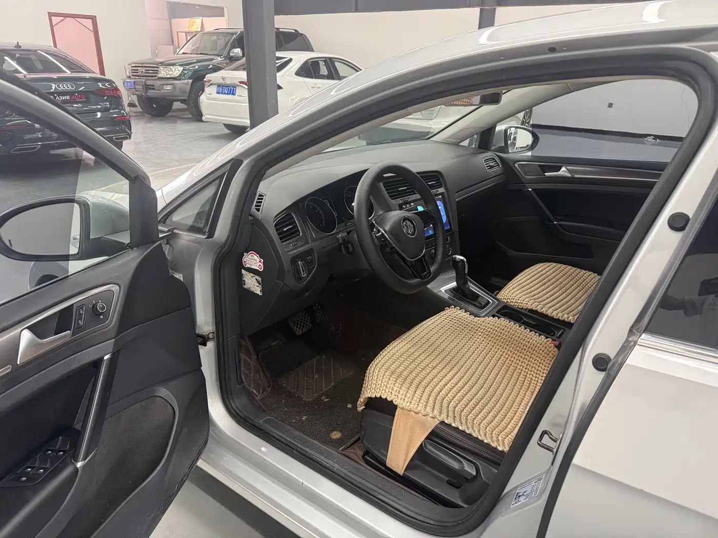 Volkswagen Golf 2015 1.4TSI Automatic Comfort фото 7