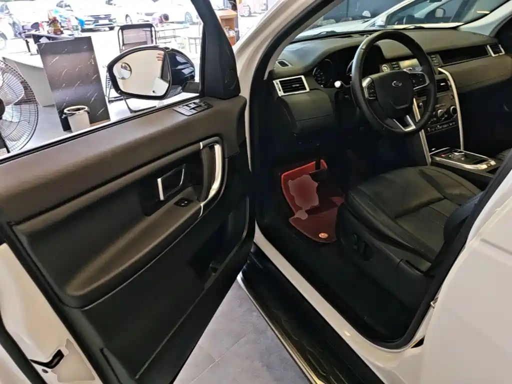 Фото 9 - Land Rover Discovery Sport