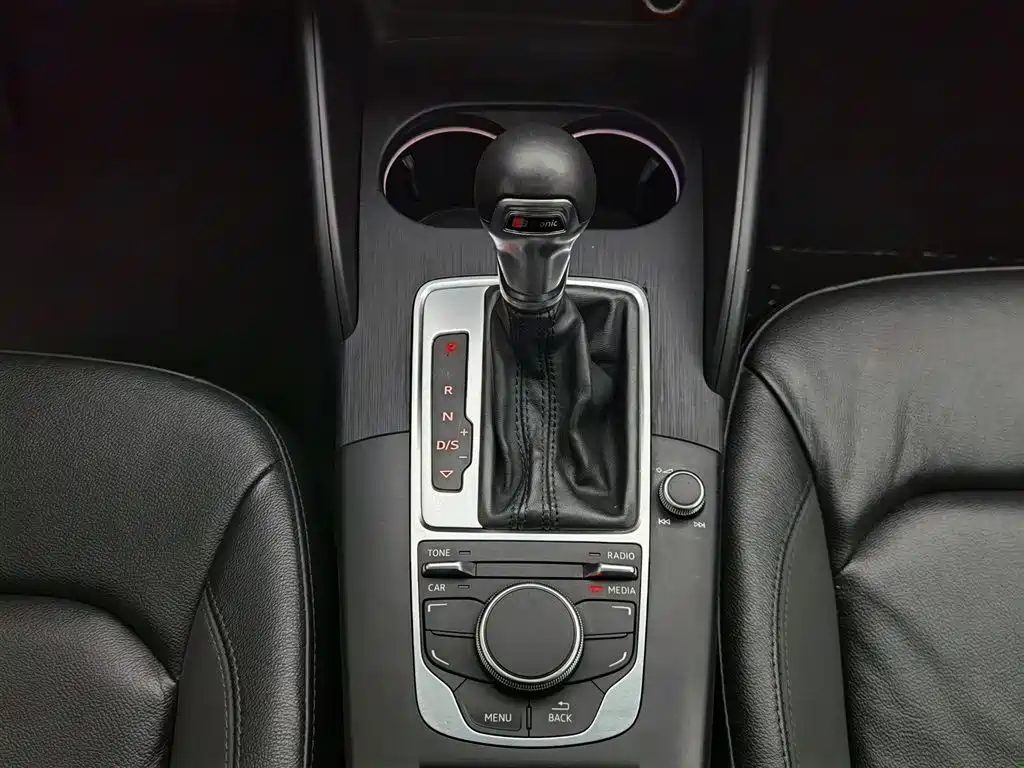 Audi A3 2015 Limousine 35 TFSI Millionth Anniversary Comfort Enjoyment Type фото 13