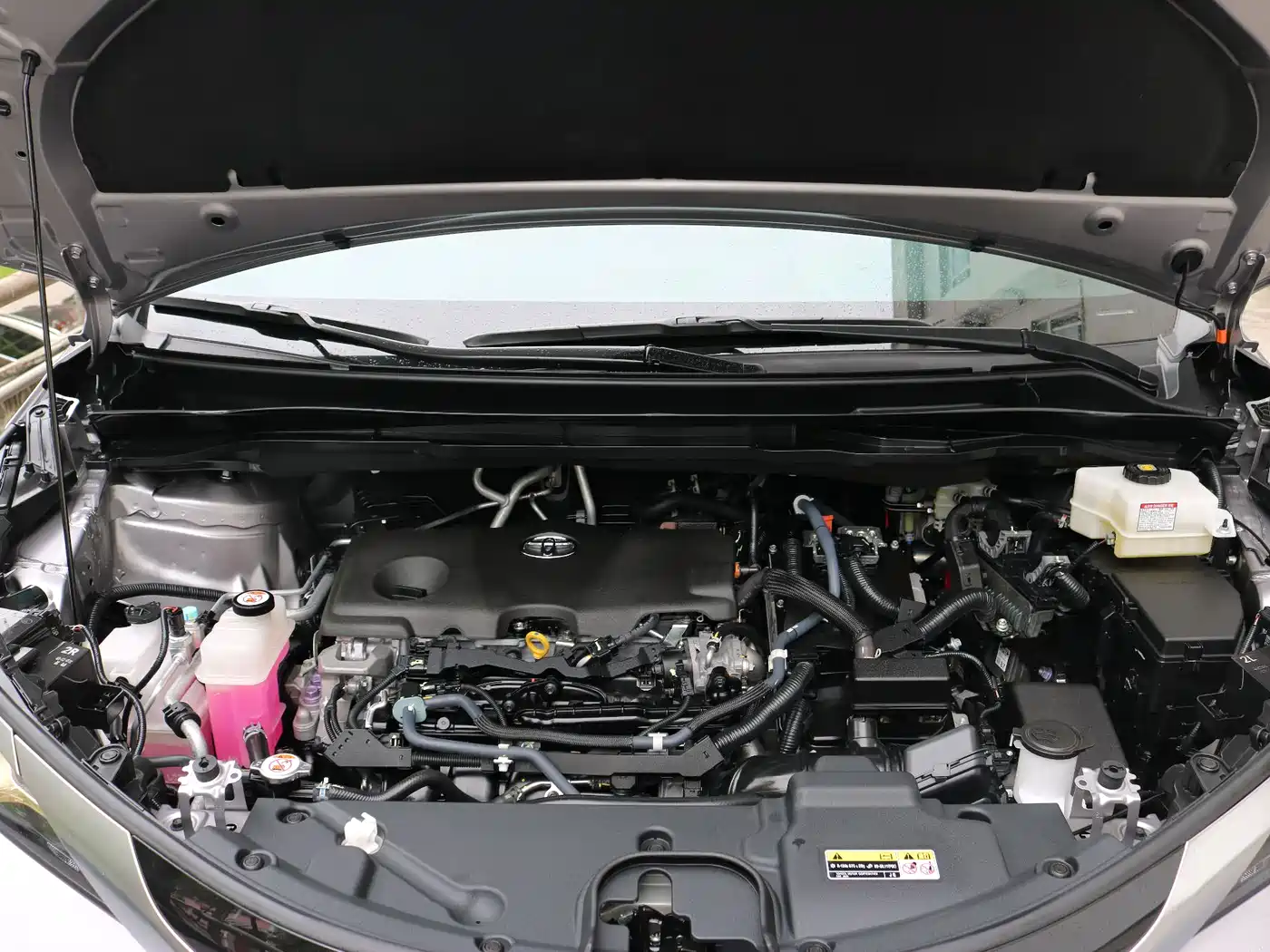 Toyota Granvia 2023 2.5L Hybrid Prestige PLUS Edition фото 18